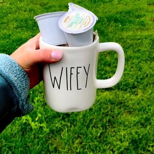Rae Dunn Mug with 3 K-cups!! 🤩